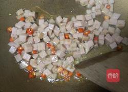 青豌豆炒火腿肠的做法图解5