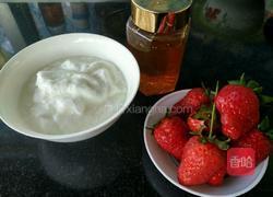酸奶版草莓奶昔的做法图解1