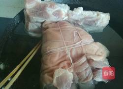 私房秘制肘子的做法图解1