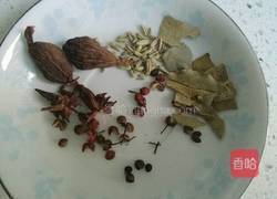 私房秘制肘子的做法图解5