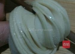 奶香花卷的做法图解12