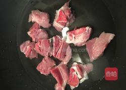 奶白菜龙骨汤的做法图解2