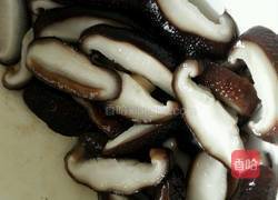 香菇油菜炒肉片的做法图解5