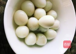 鹌鹑蛋红烧肉的做法图解3