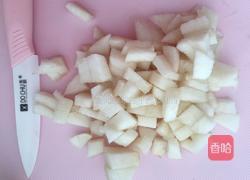 红枣冰糖雪梨的做法图解2