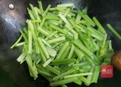 芹菜炒豆皮的做法图解2