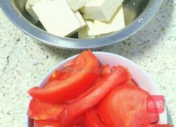 番茄豆腐汤的做法图解1