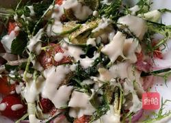 三文鱼蔬菜沙拉的做法图解7