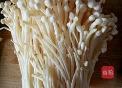培根金针菇的做法图解3