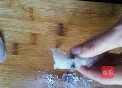 韭菜花炒鲜鱿的做法图解2