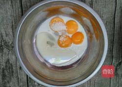 蔓越梅蛋糕卷的做法图解3