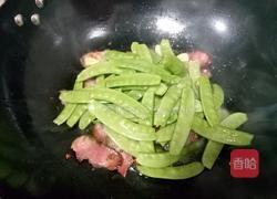 荷兰豆炒腊肠的做法图解8