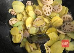 干锅脆皮肠的做法图解3