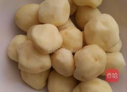 小土豆焖鸡的做法图解1