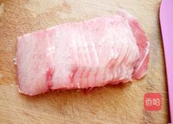 线椒炒肉丝的做法图解1