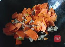 胡萝卜炒肉的做法图解6