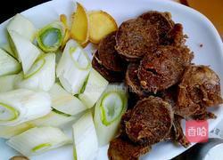 腊肠炒蘑菇的做法图解4