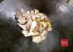 腊肠炒蘑菇的做法图解8