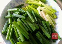 香葱炒鸡蛋的做法图解2