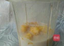 菠萝奶昔的做法图解4