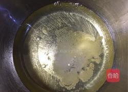 8寸原味戚风蛋糕的做法图解3