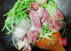腊味炒泥蒿的做法图解4