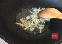 青虾炒韭菜的做法图解6
