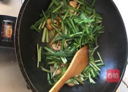 青虾炒韭菜的做法图解9
