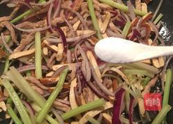 瘦肉炒三丝的做法图解7