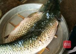 大盘蒸鱼的做法图解2