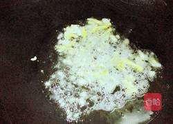 香菇焖排骨的做法图解2