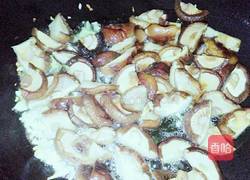 香菇焖排骨的做法图解3