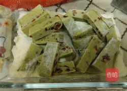 抹茶味草莓牛轧糖的做法图解12