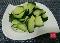火腿拌青瓜的做法图解4