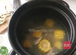 玉米排骨汤的做法图解7