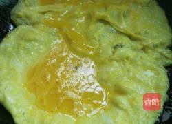 胡萝卜丝炒土鸡蛋的做法图解3