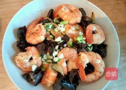 虾仁炒木耳的做法图解5