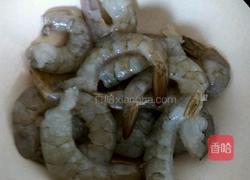 虾仁炒木耳的做法图解1