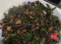 田螺肉炒青椒的做法图解12
