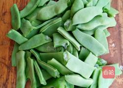 芸豆炒肉的做法图解1