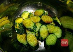 凉拌蒜泥黄瓜的做法图解5