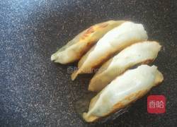 烫面韭菜合子的做法图解11