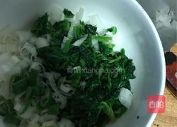 菠菜鸡蛋汤的做法图解2