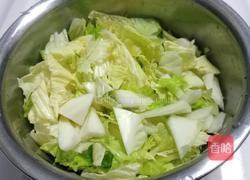 白菜大格扎炒肉的做法图解2