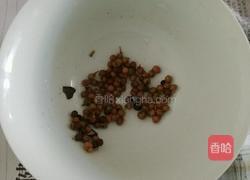 猪肉西葫芦水饺的做法图解3