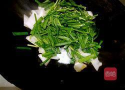 韭菜炒芥菜莴笋的做法图解6