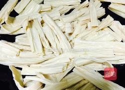 鲜虾腐竹焖白菜的做法图解4