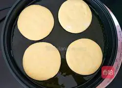 Illustration of how to make corn white flour cake 9