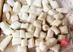 山西手搓猫耳朵的做法图解1