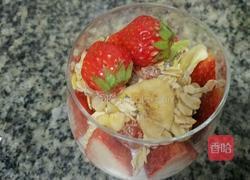 草莓燕麦酸奶昔的做法图解5